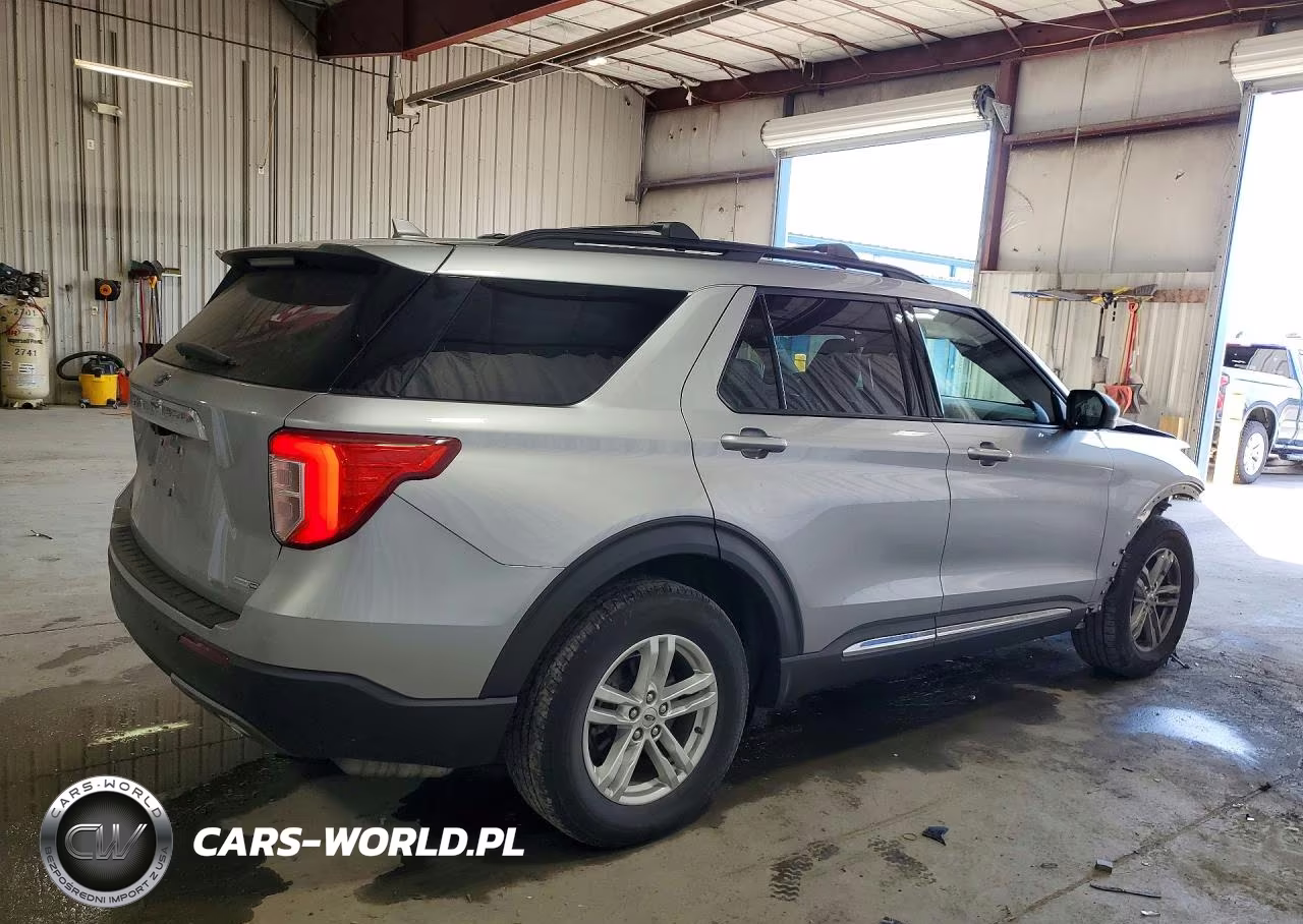 2020 Ford Explorer Xlt VIN:1FMSK8DH0LGC85047 - 3