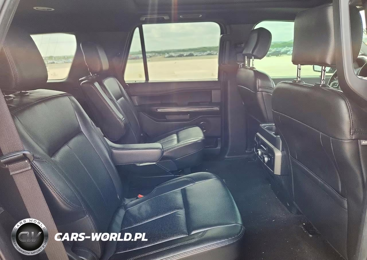 2020 Ford Expedition Xlt VIN:1FMJU1HT8LEA70345 - 10