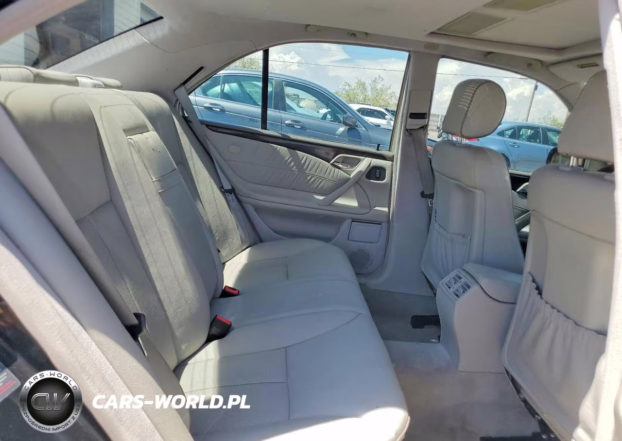 2002 Mercedes-Benz E 320 4Matic VIN:WDBJF82J62X072000 - 10