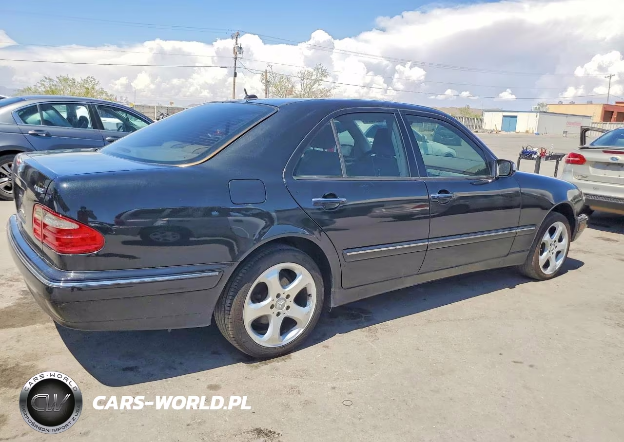 2002 Mercedes-Benz E 320 4Matic VIN:WDBJF82J62X072000 - 3