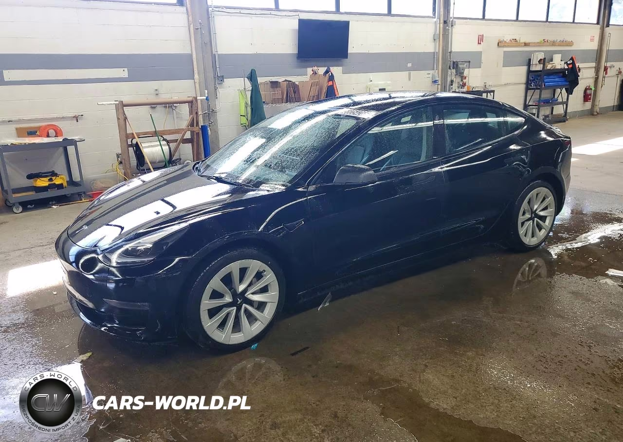 2022 Tesla Model 3 – zdjęcie 1 z 12