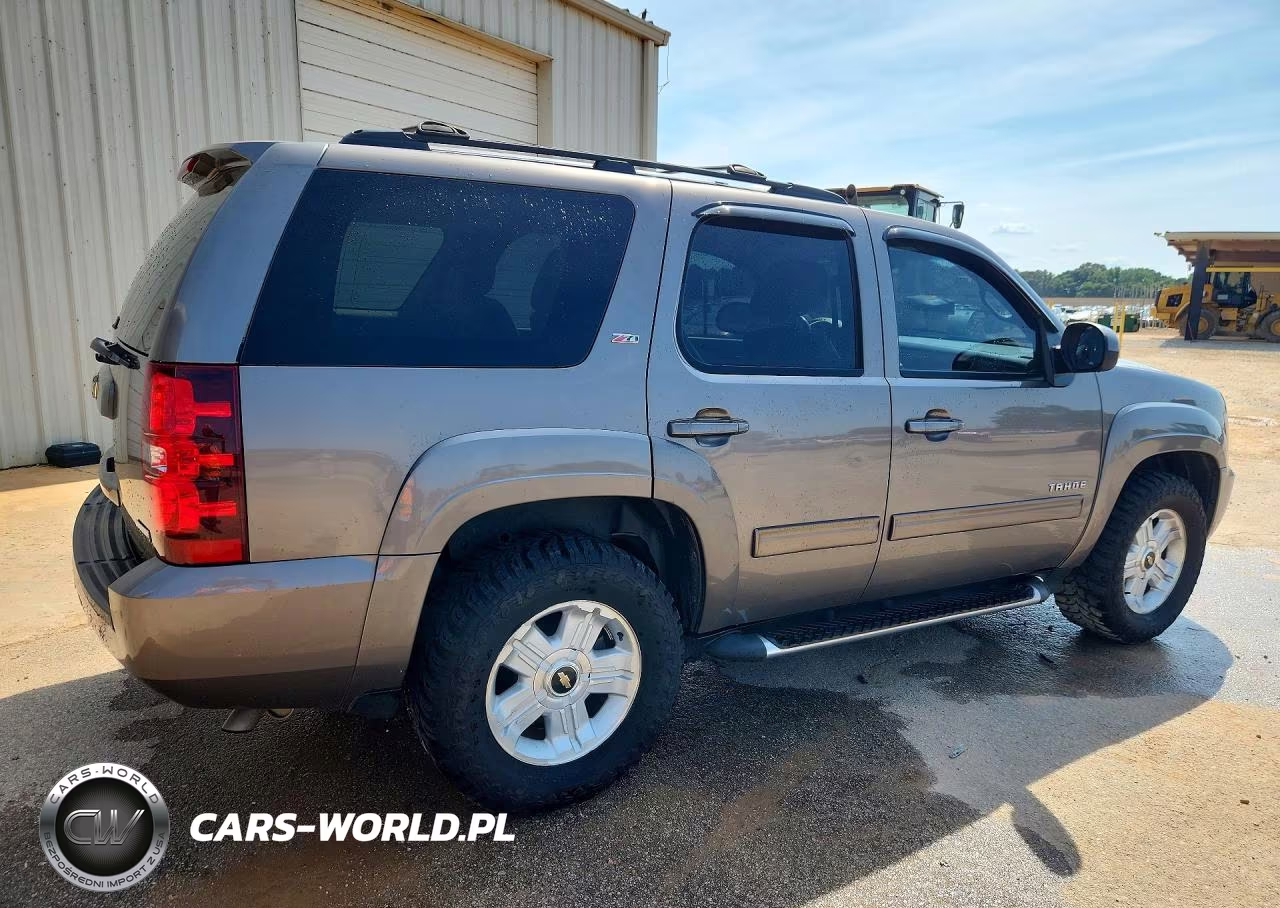 2011 Chevrolet Tahoe C1500 Lt VIN:1GNSCBE06BR269758 - 3