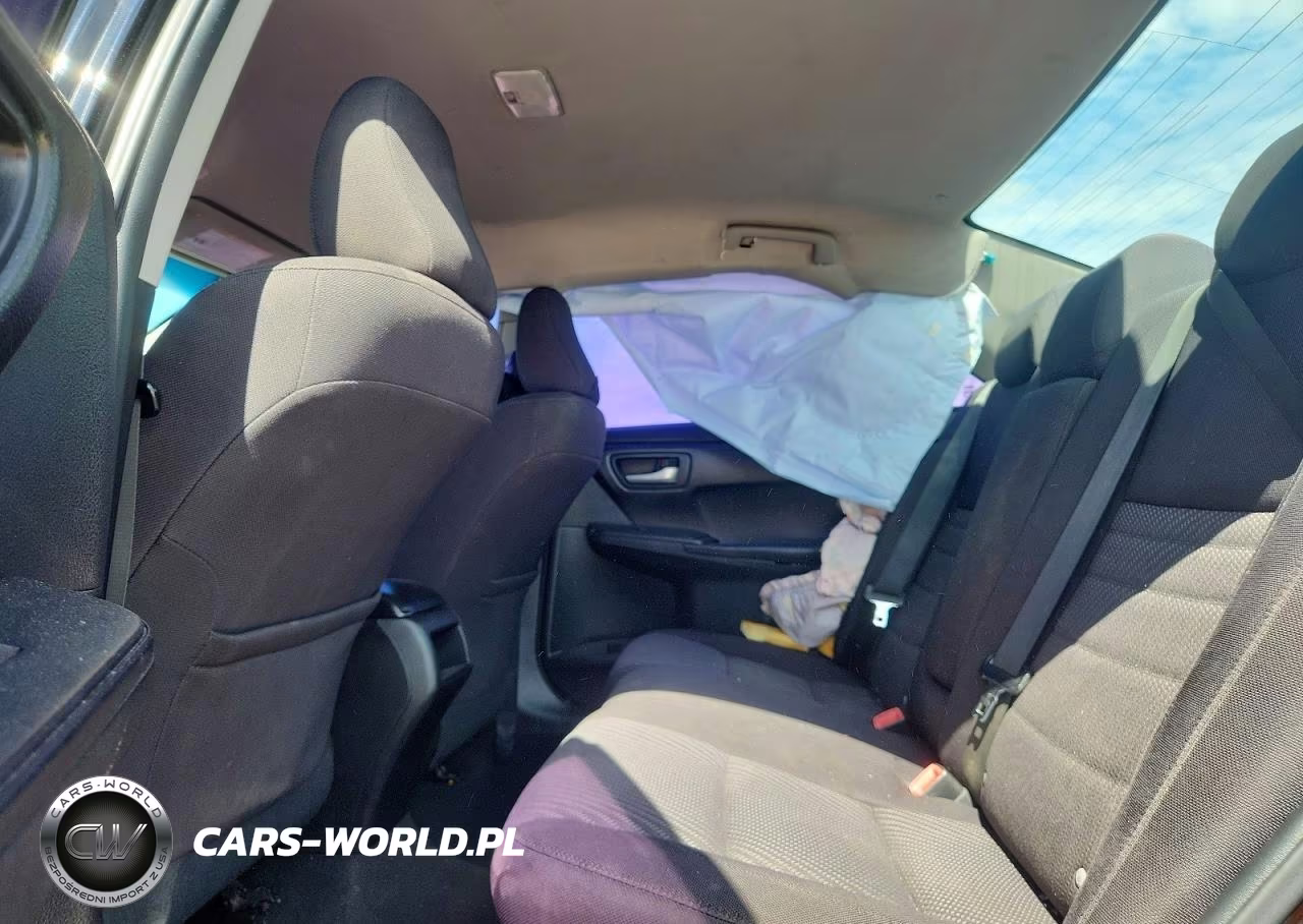 2015 Toyota Camry Le VIN:4T1BF1FK3FU001940 - 10