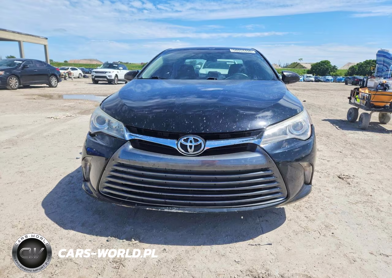 2015 Toyota Camry Le VIN:4T1BF1FK3FU001940 - 5