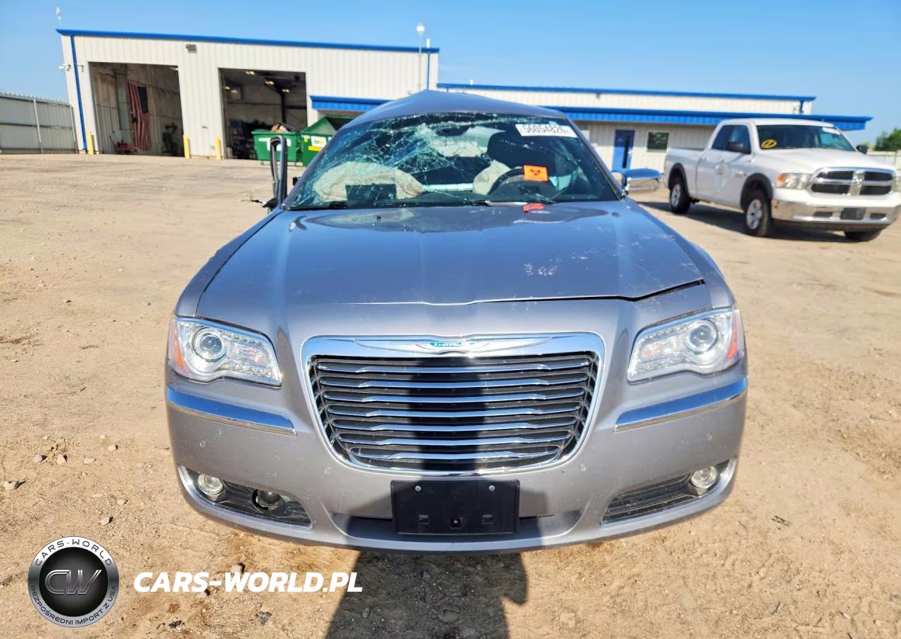 2013 Chrysler 300C VIN:2C3CCAKG7DH660935 - 5
