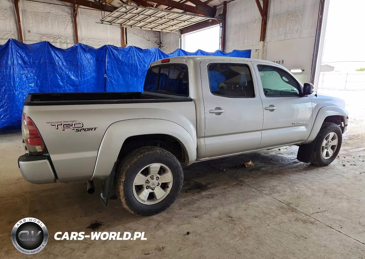 2013 Toyota Tacoma Double Cab VIN:5TFLU4EN1DX082170 - 3