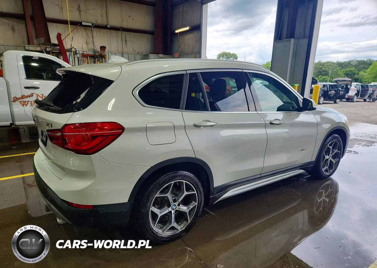 2017 BMW X1 xDrive28I VIN:WBXHT3C32H5F78977 - 3