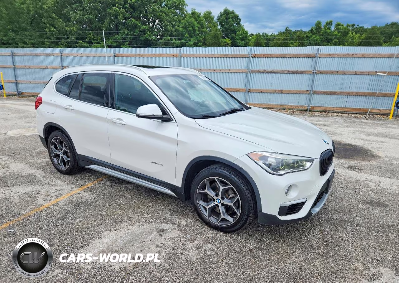 2017 BMW X1 xDrive28I VIN:WBXHT3C32H5F78977 - 4