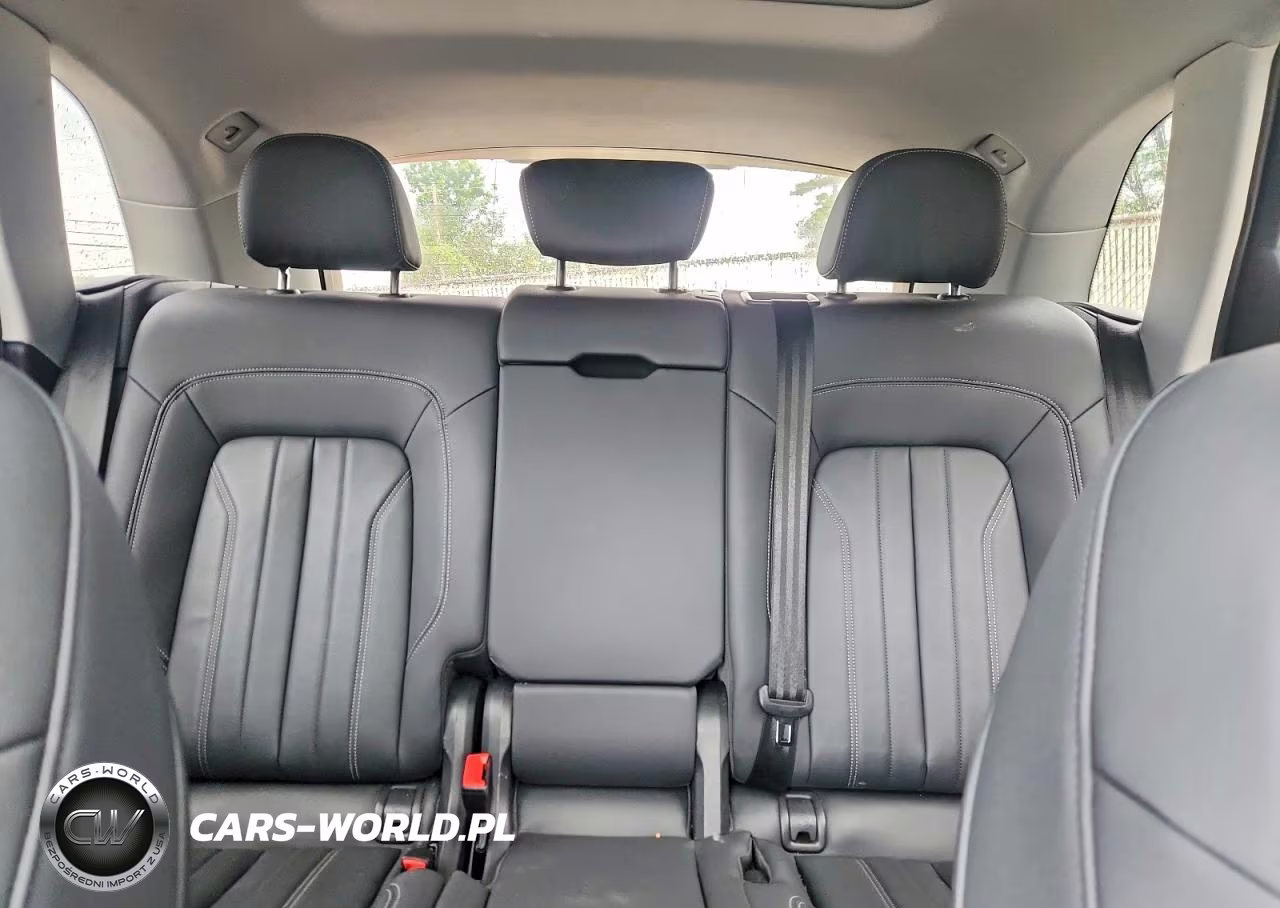 2021 Audi Q5 Premium VIN:WA1AAAFY3M2135532 - 10