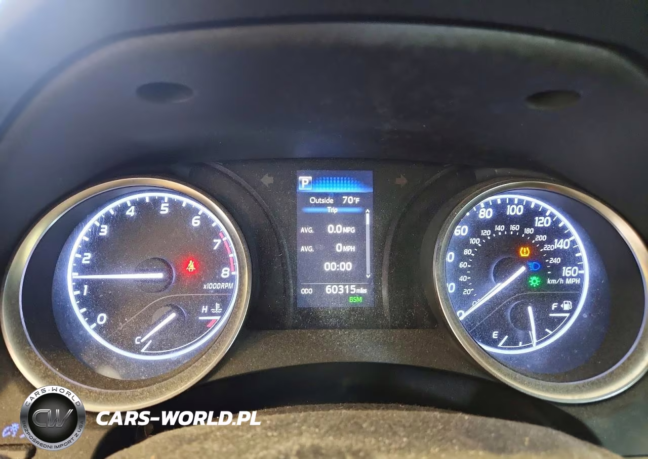 2018 Toyota Camry Le VIN:JTNB11HK3J3005299 - 9