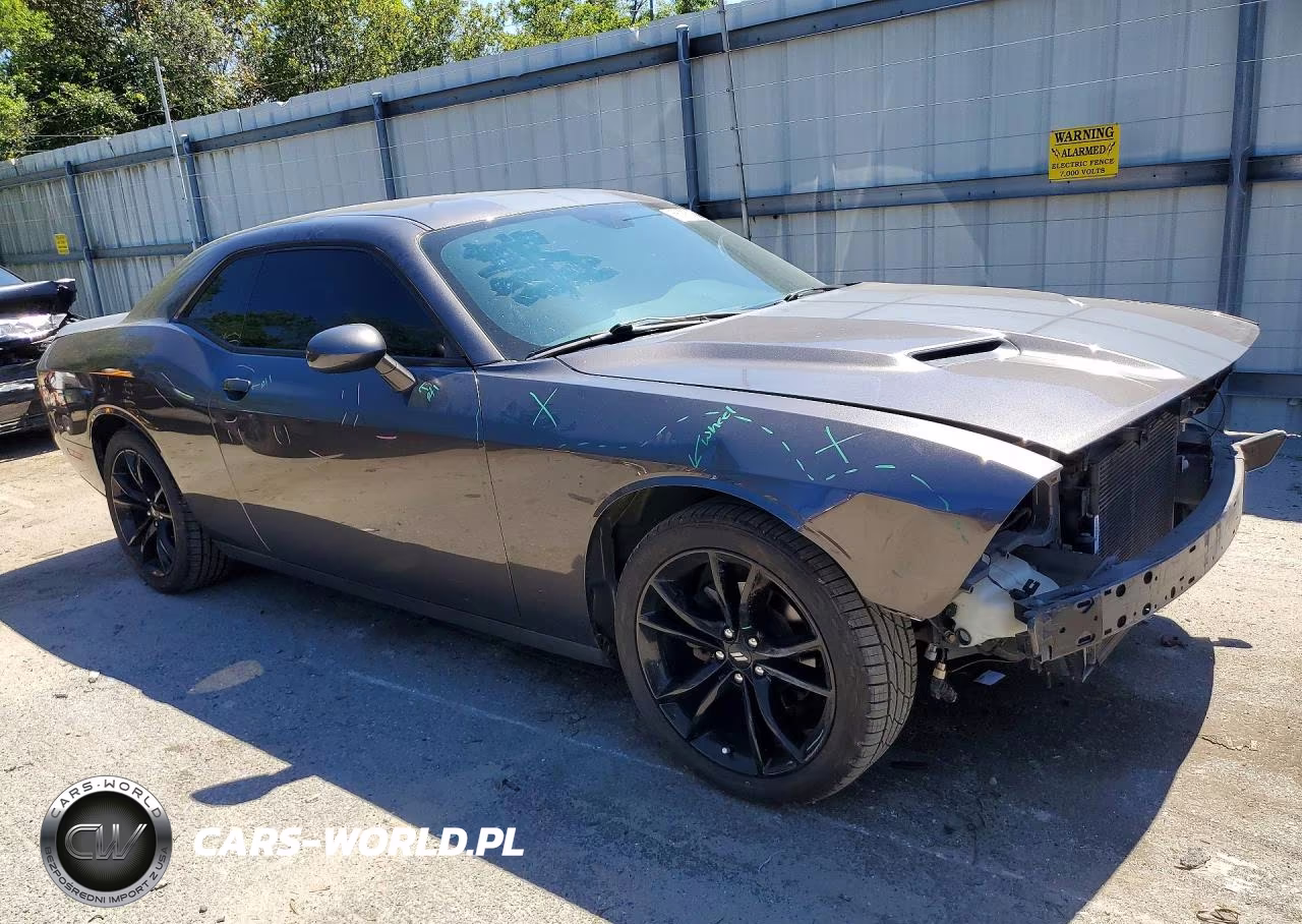 2017 Dodge Challenger Sxt VIN:2C3CDZAG3HH650549 - 4