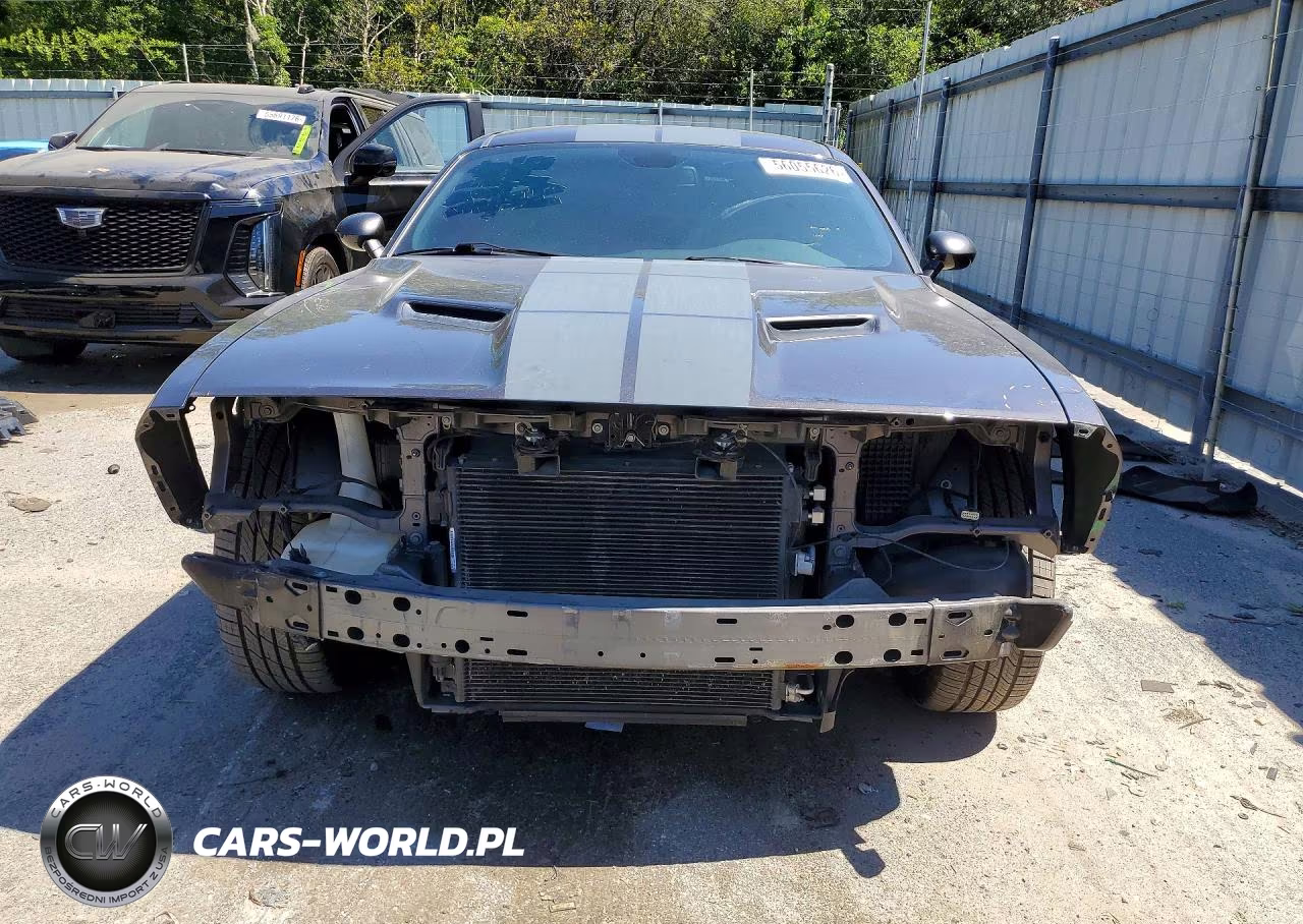 2017 Dodge Challenger Sxt VIN:2C3CDZAG3HH650549 - 5