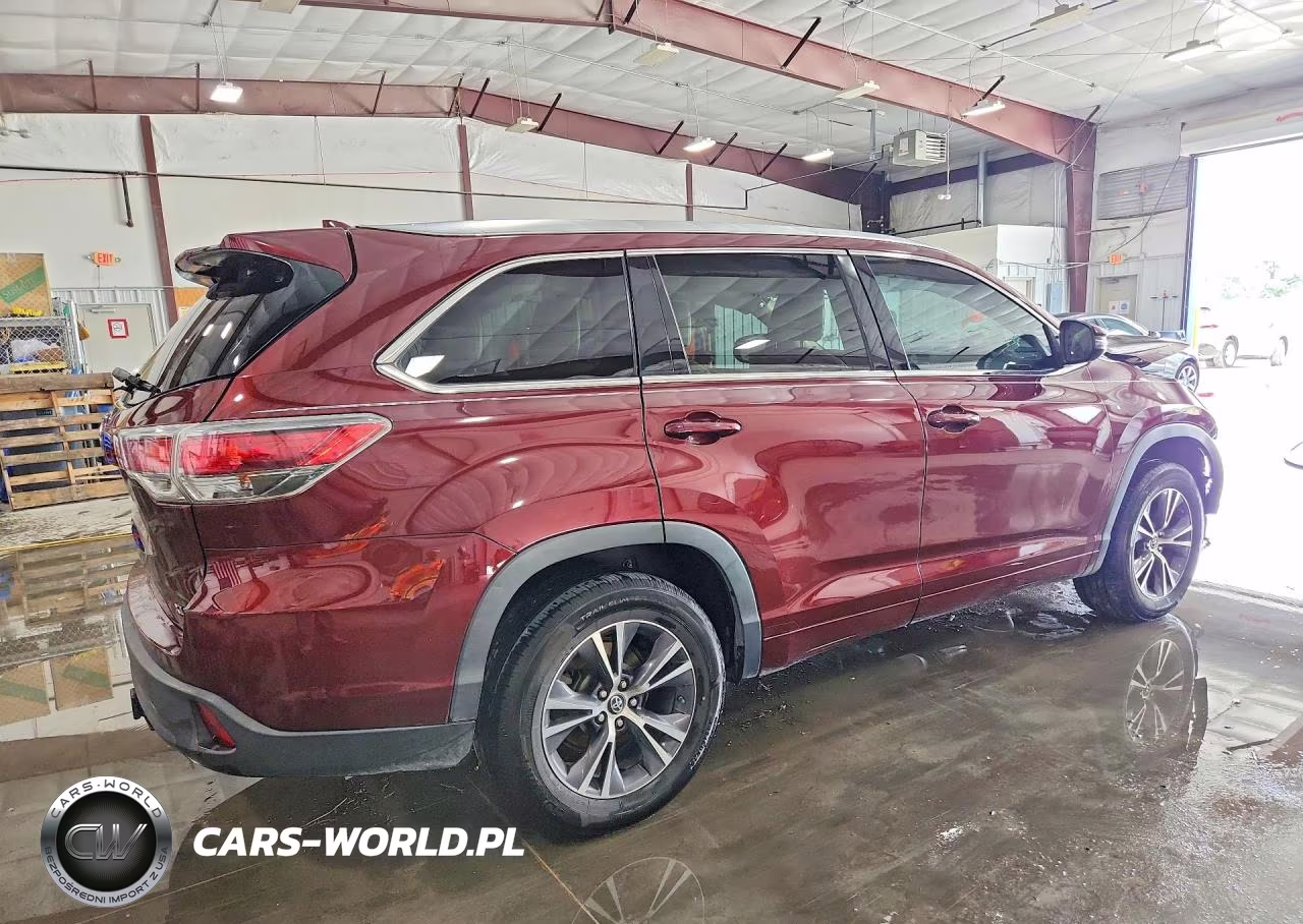 2016 Toyota Highlander Xle VIN:5TDKKRFH6GS159942 - 3