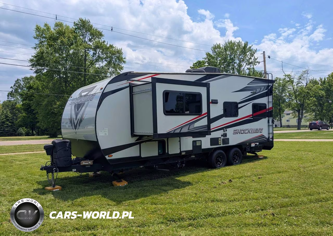 2021 Forest River Shockwave Toy Hauler Toy Hauler Camper VIN:4X4TSHZ22ME005892 - 2