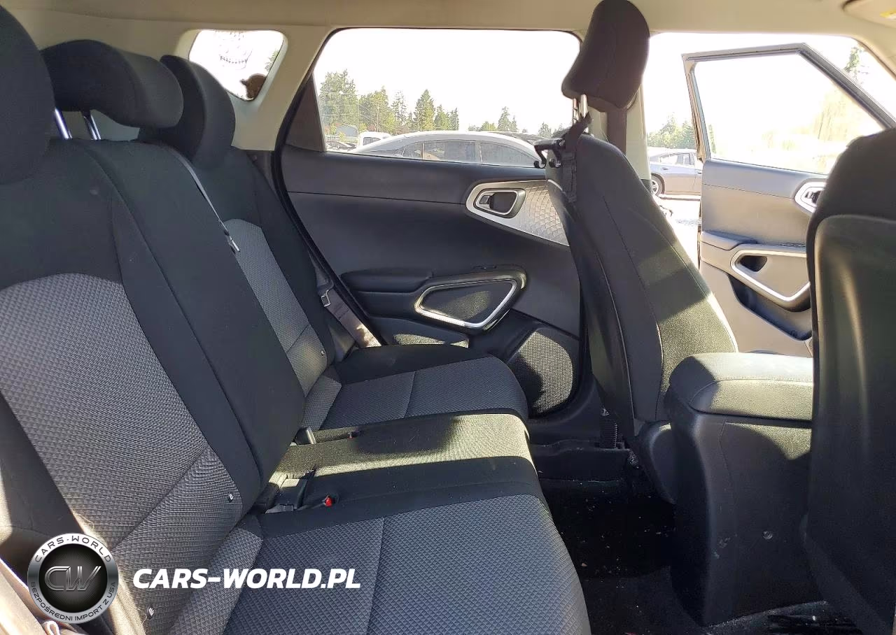 2020 Kia Soul Lx VIN:KNDJ23AU1L7083807 - 11