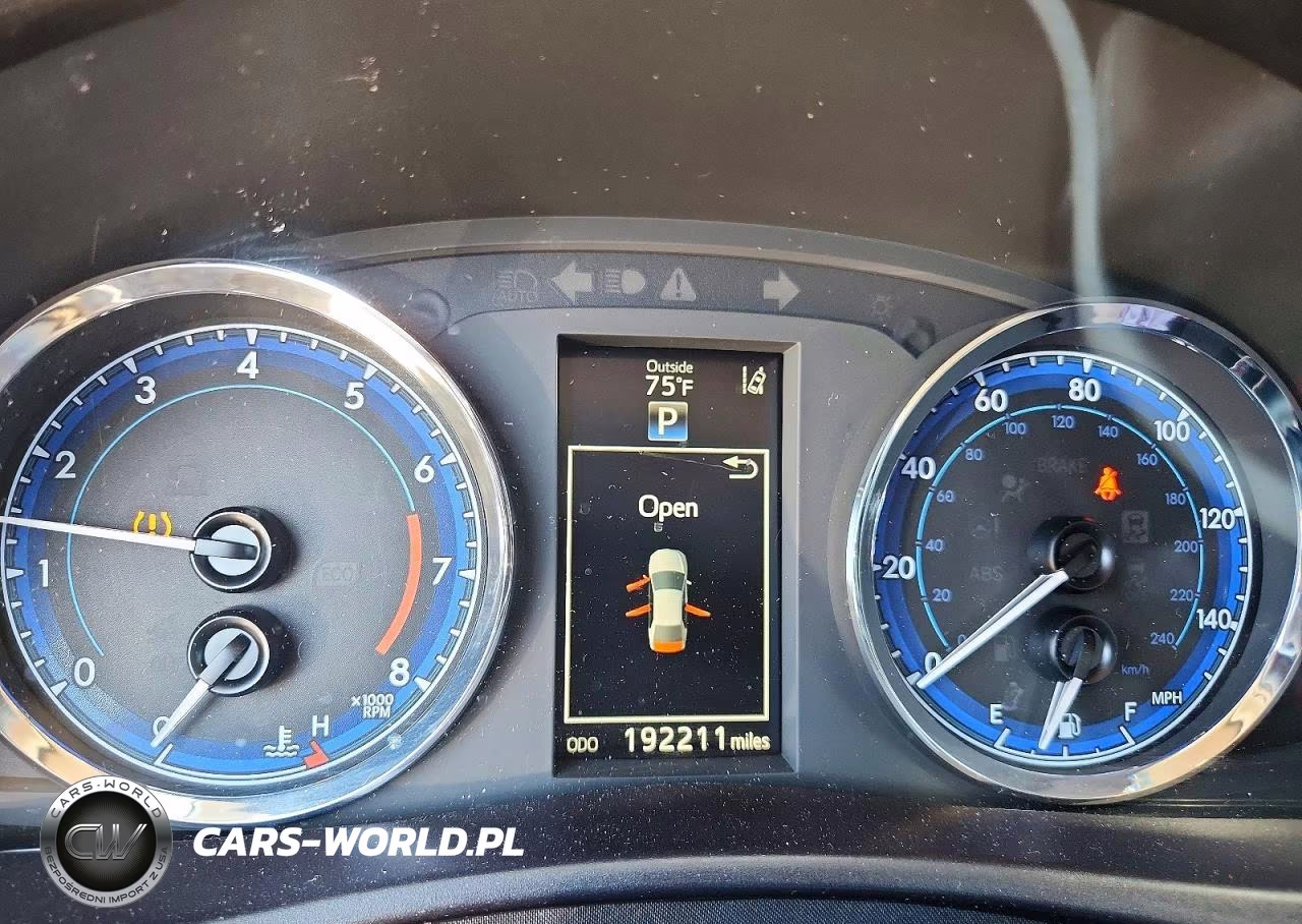 2017 Toyota Corolla Se VIN:5YFBURHEXHP654538 - 9