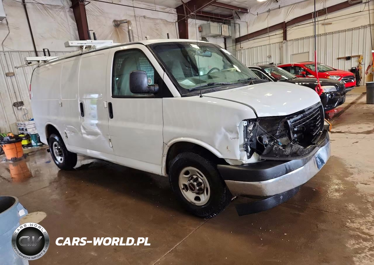 2018 GMC Savana G2500 VIN:1GTW7AFG9J1334006 - 4