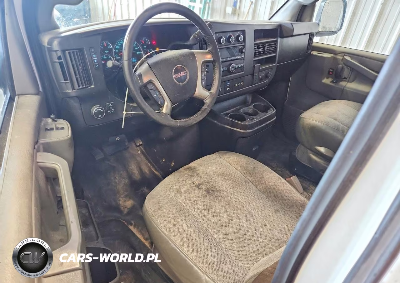 2018 GMC Savana G2500 VIN:1GTW7AFG9J1334006 - 8