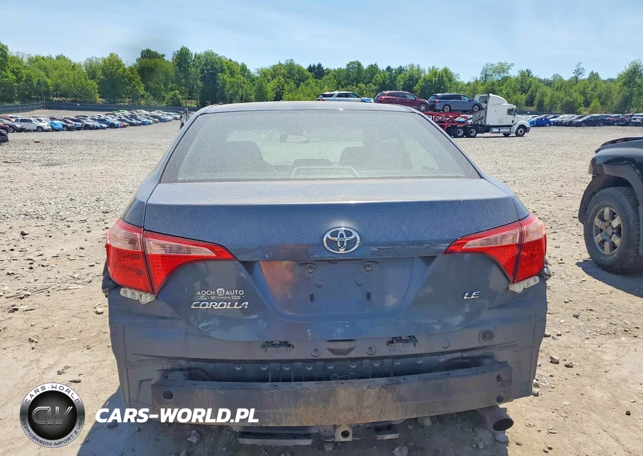2018 Toyota Corolla Le VIN:2T1BURHE8JC059709 - 6