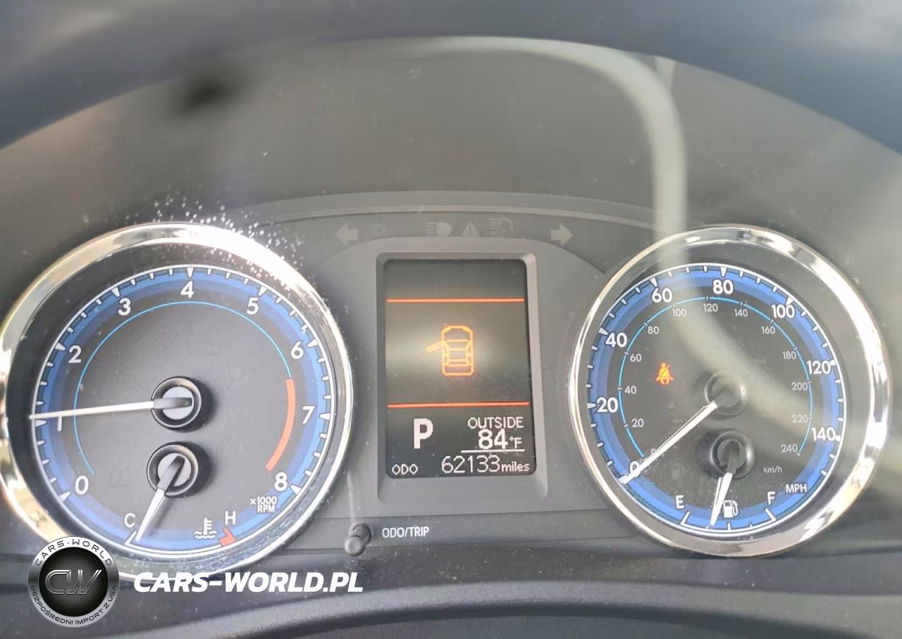 2018 Toyota Corolla Le VIN:2T1BURHE8JC059709 - 9