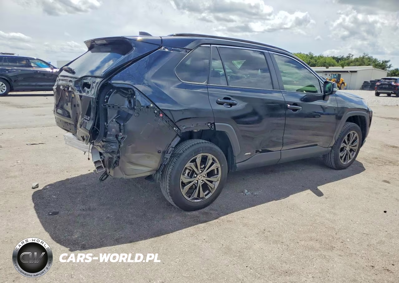 2025 Toyota Rav4 Xle Premium VIN:JTMB6RFV4SD153541 - 3