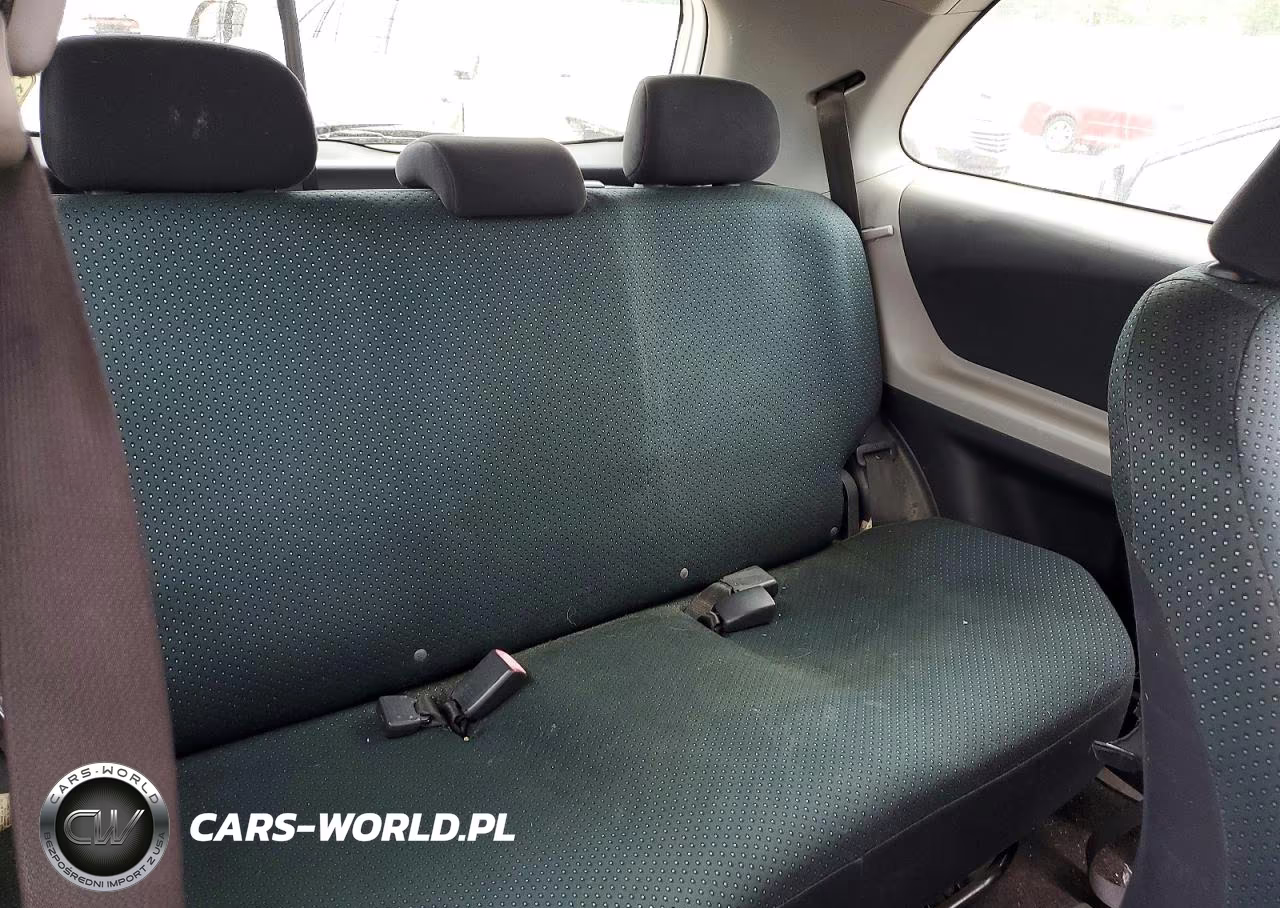 2007 Toyota Yaris Base VIN:JTDJT923075079061 - 10