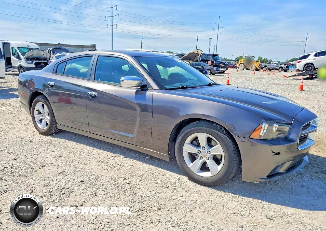 2013 Dodge Charger Se VIN:2C3CDXBG5DH637136 - 4