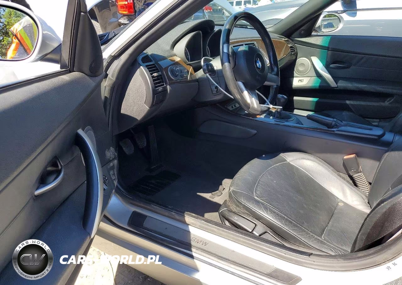 2003 BMW Z4 2.5 VIN:4USBT33483LR64522 - 8