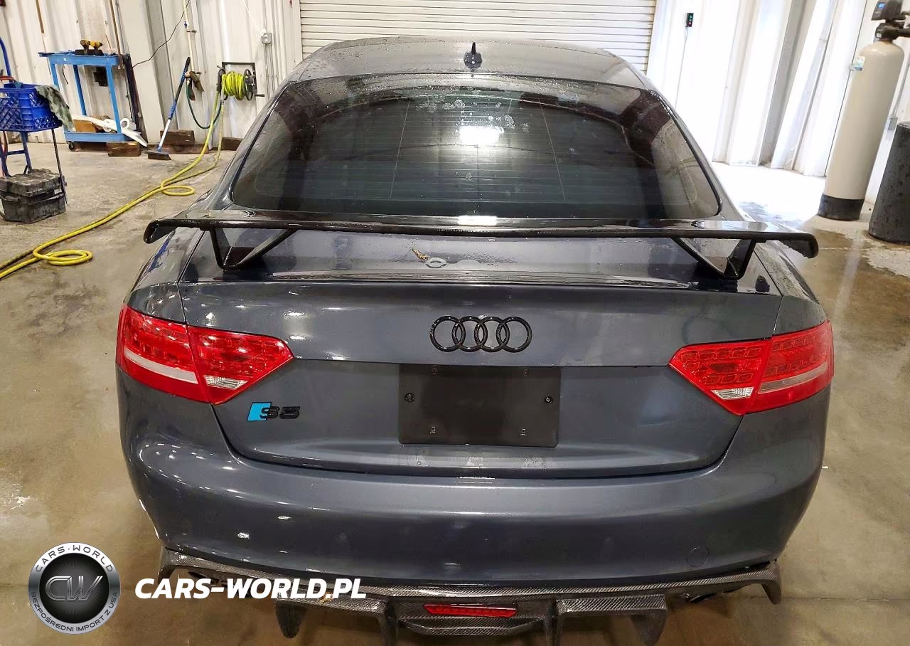 2011 Audi S5 Premium Plus VIN:WAUCVAFR4BA001978 - 6