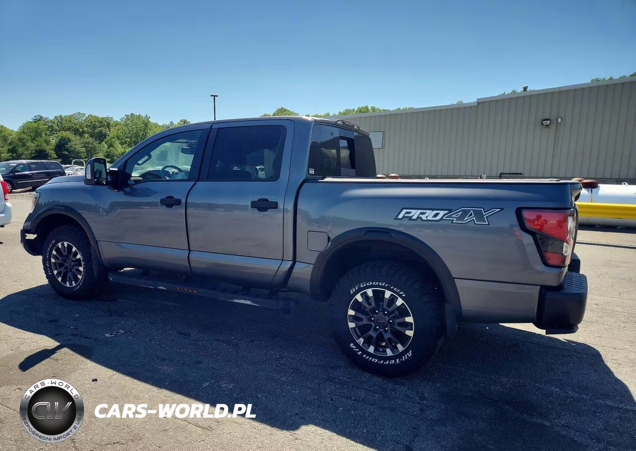 2020 Nissan Titan Pro-4X VIN:1N6AA1ED5LN500825 - 2