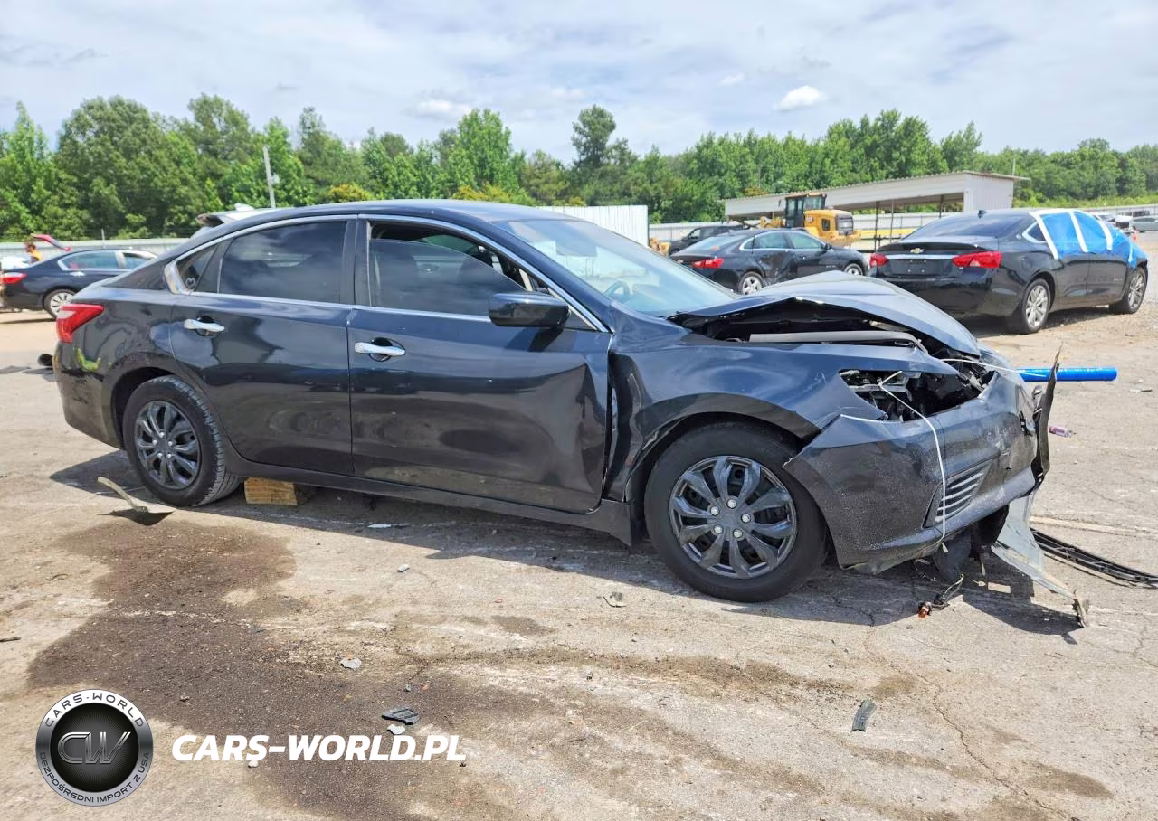 2017 Nissan Altima 2.5 S VIN:1N4AL3AP1HC253868 - 4