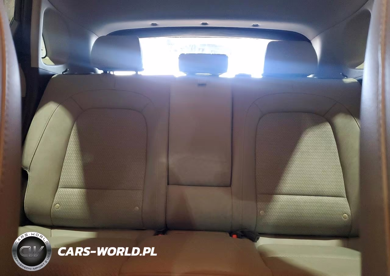 2020 Hyundai Kona Ultimate VIN:KM8K5CA57LU469326 - 10