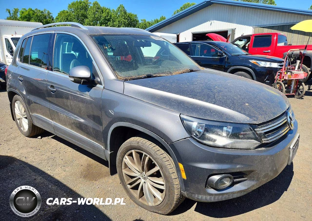 2012 Volkswagen Tiguan S VIN:WVGBV7AX1CW005705 - 4