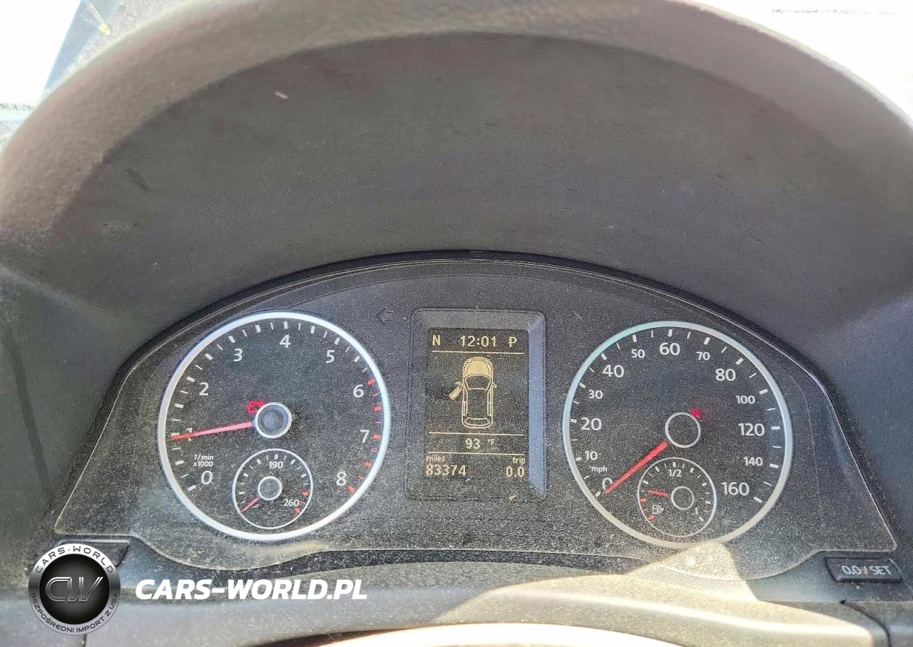 2012 Volkswagen Tiguan S VIN:WVGBV7AX1CW005705 - 9
