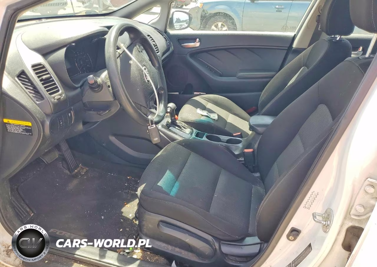 2017 Kia Forte Lx VIN:KNAFK5A84H5693947 - 7