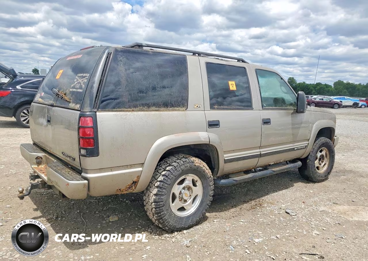 2000 Chevrolet Tahoe K1500 VIN:1GNEK13R2YR179298 - 3