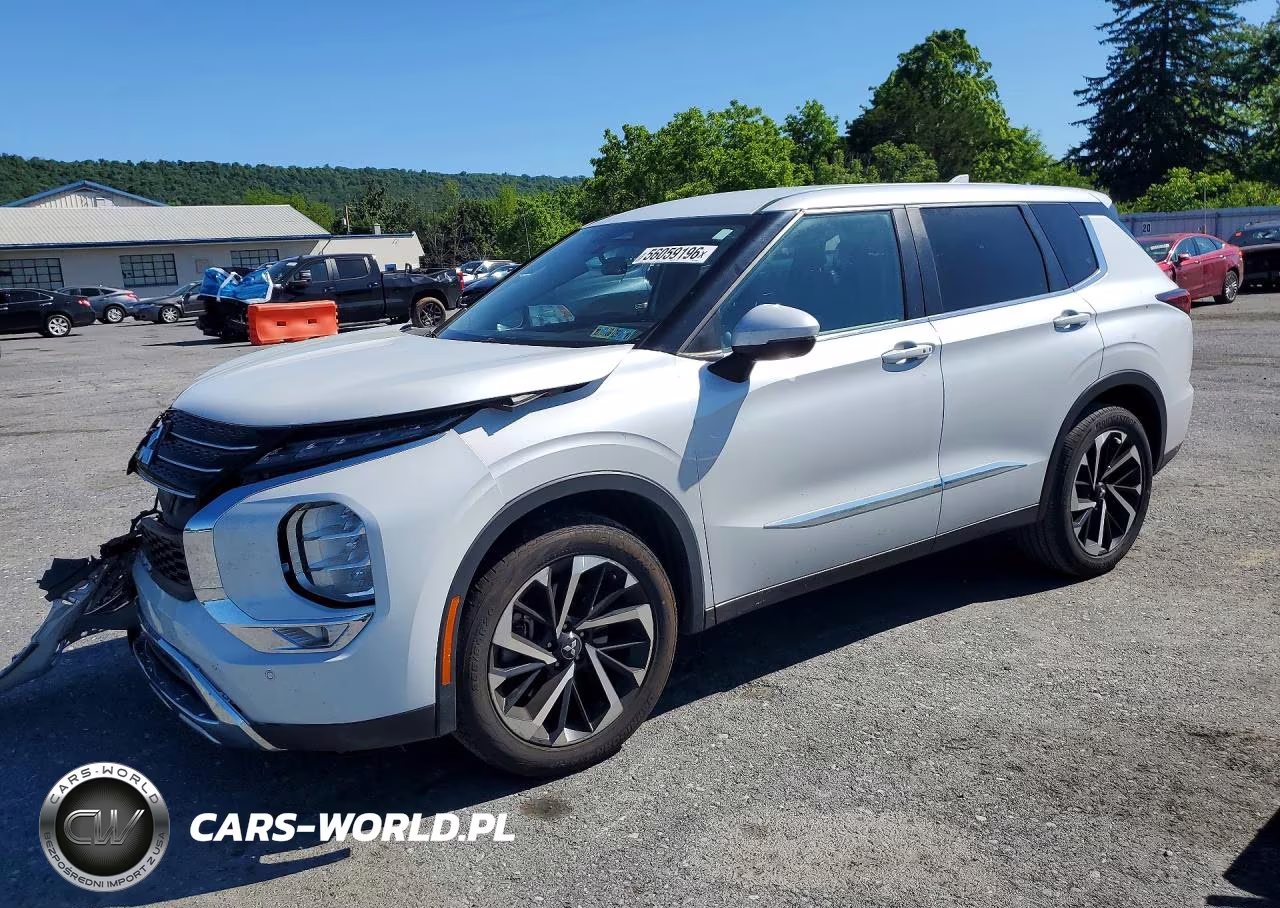 2022 Mitsubishi Outlander Se – zdjęcie 1 z 13