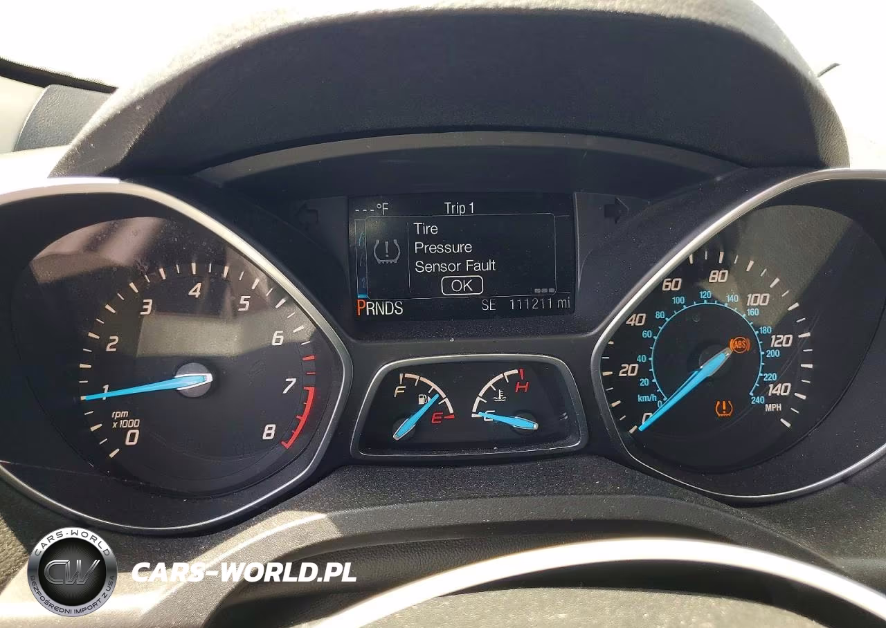 2015 Ford Escape Titanium VIN:1FMCU0JX3FUC63433 - 9