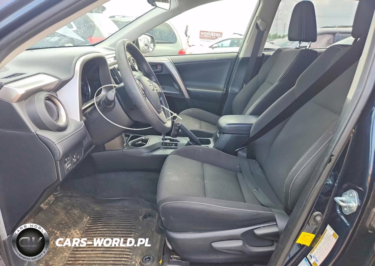 2018 Toyota Rav4 Hybrid Le VIN:JTMRJREVXJD254340 - 7