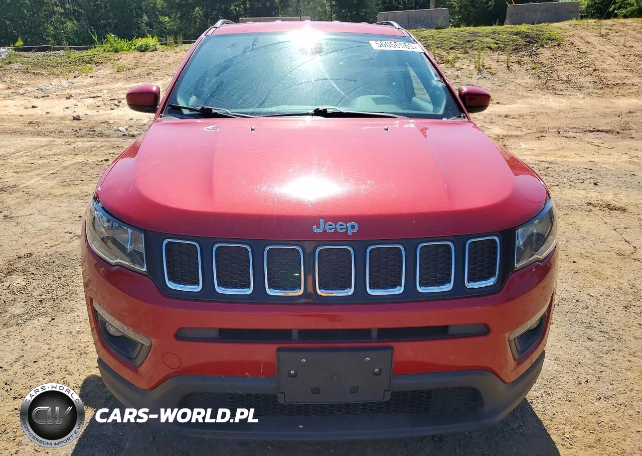 2019 Jeep Compass Latitude VIN:3C4NJCBB3KT652085 - 5