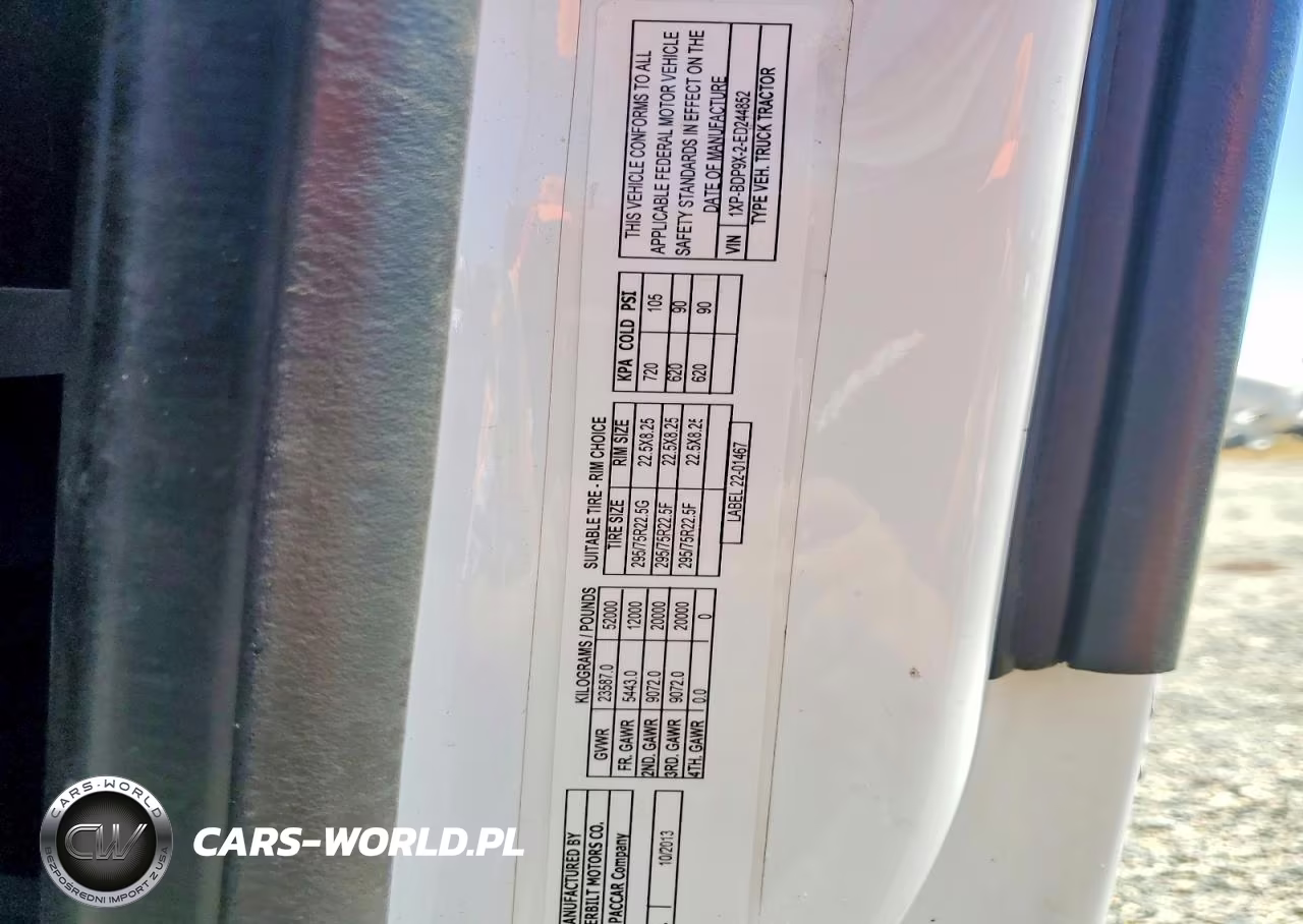 2014 Peterbilt 579 VIN:1XPBDP9X2ED244852 - 10