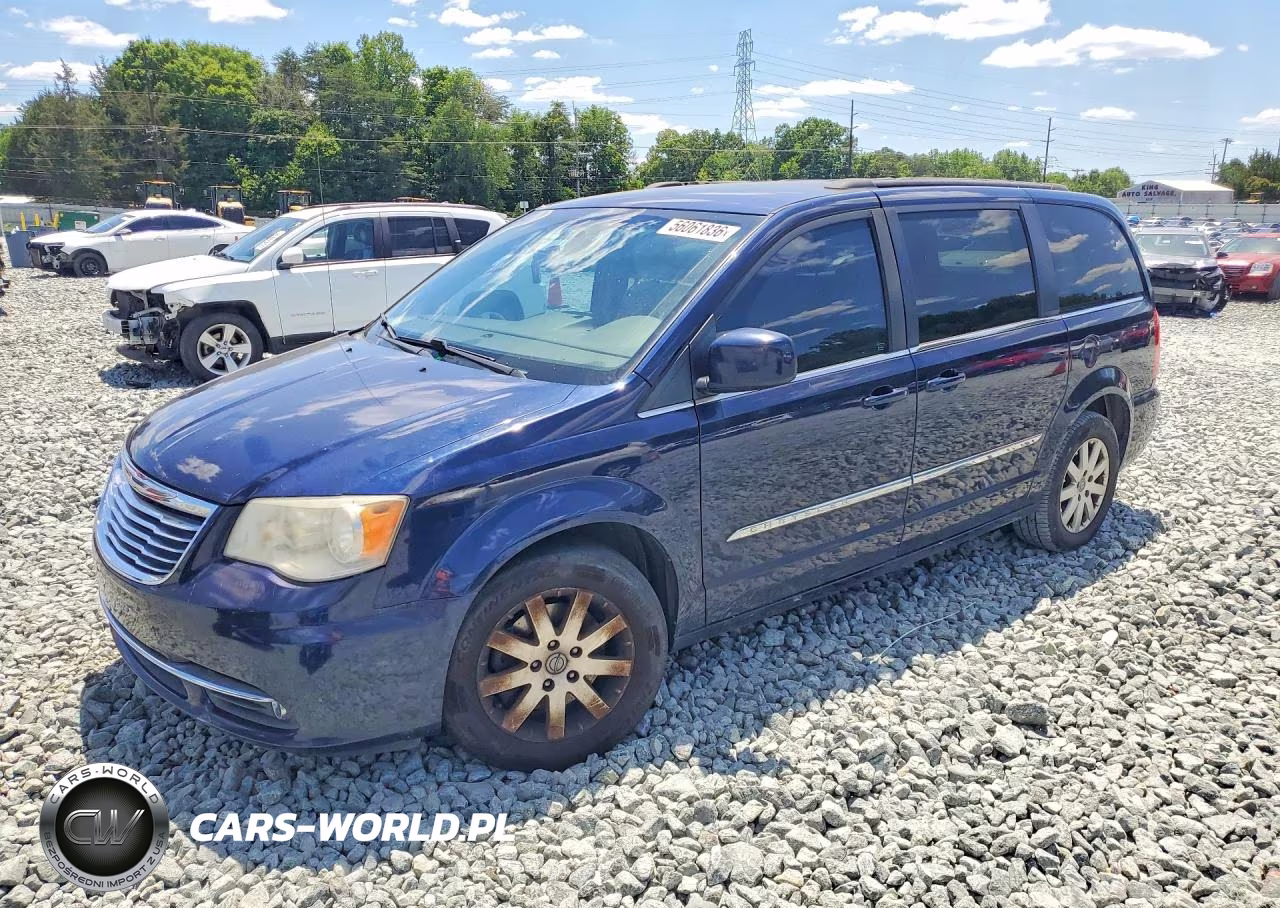 2013 Chrysler Town & Country Touring