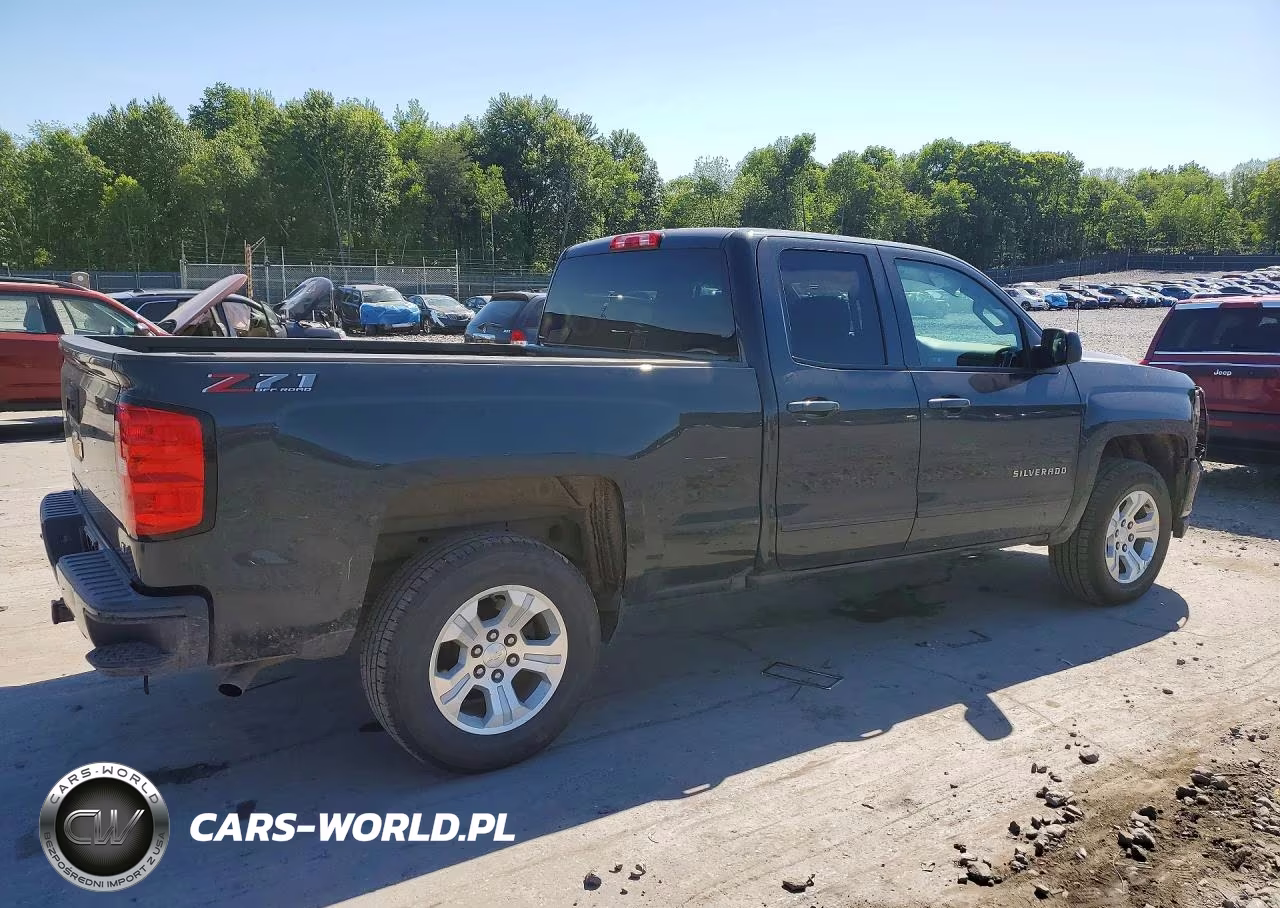 2018 Chevrolet Silverado K1500 Lt VIN:1GCVKREH0JZ189216 - 3