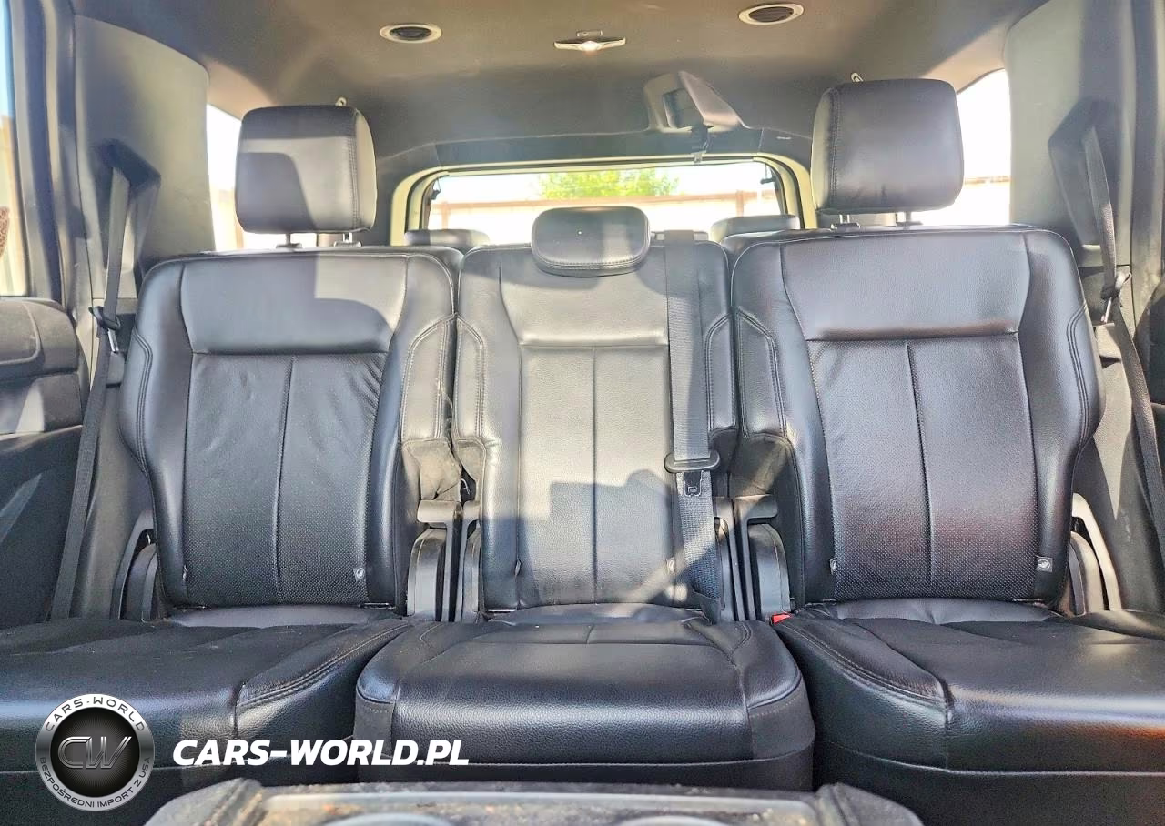 2019 Ford Expedition Xlt VIN:1FMJU1HT5KEA85495 - 10