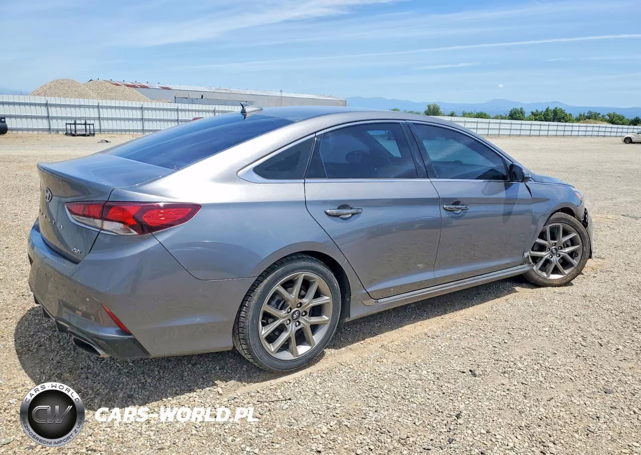 2018 Hyundai Sonata Limited 2.0T VIN:5NPE34AB0JH698764 - 3