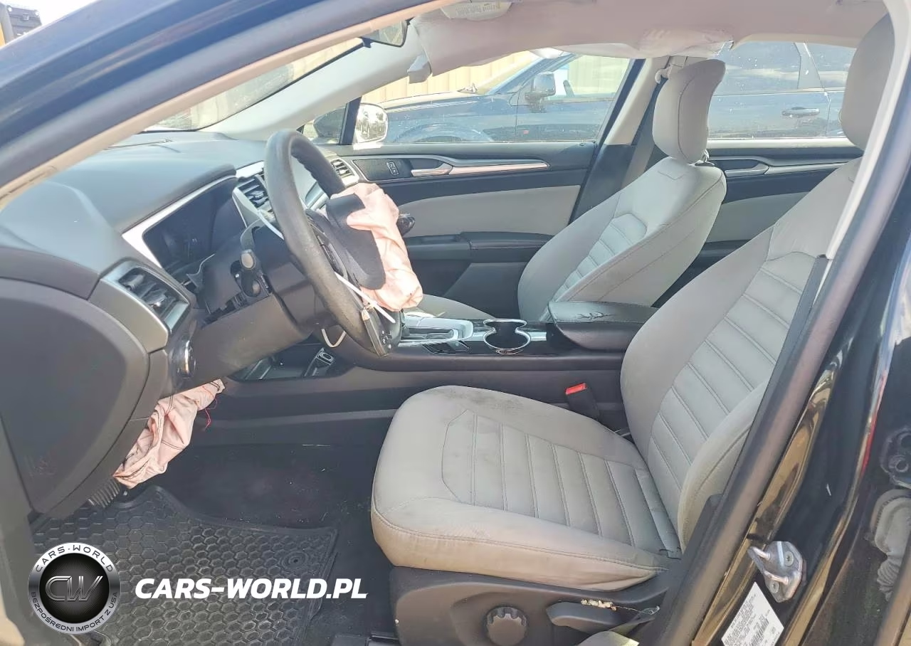 2015 Ford Fusion S VIN:3FA6P0G75FR118035 - 7