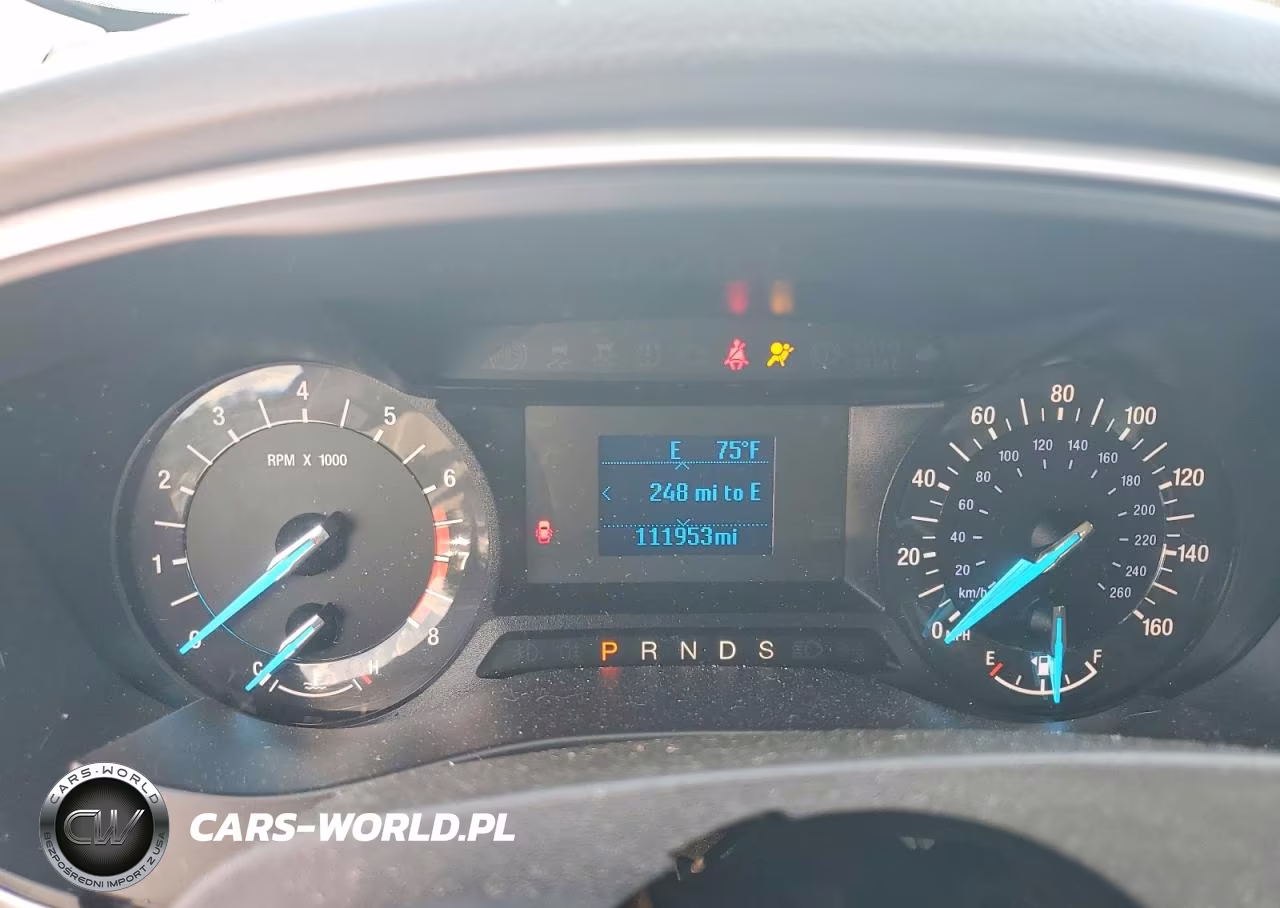 2015 Ford Fusion S VIN:3FA6P0G75FR118035 - 9
