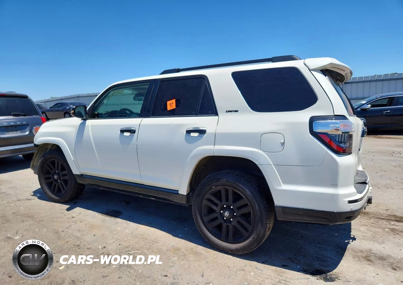 2020 Toyota 4Runner Nightshade Edition VIN:JTEBU5JR6L5772786 - 2