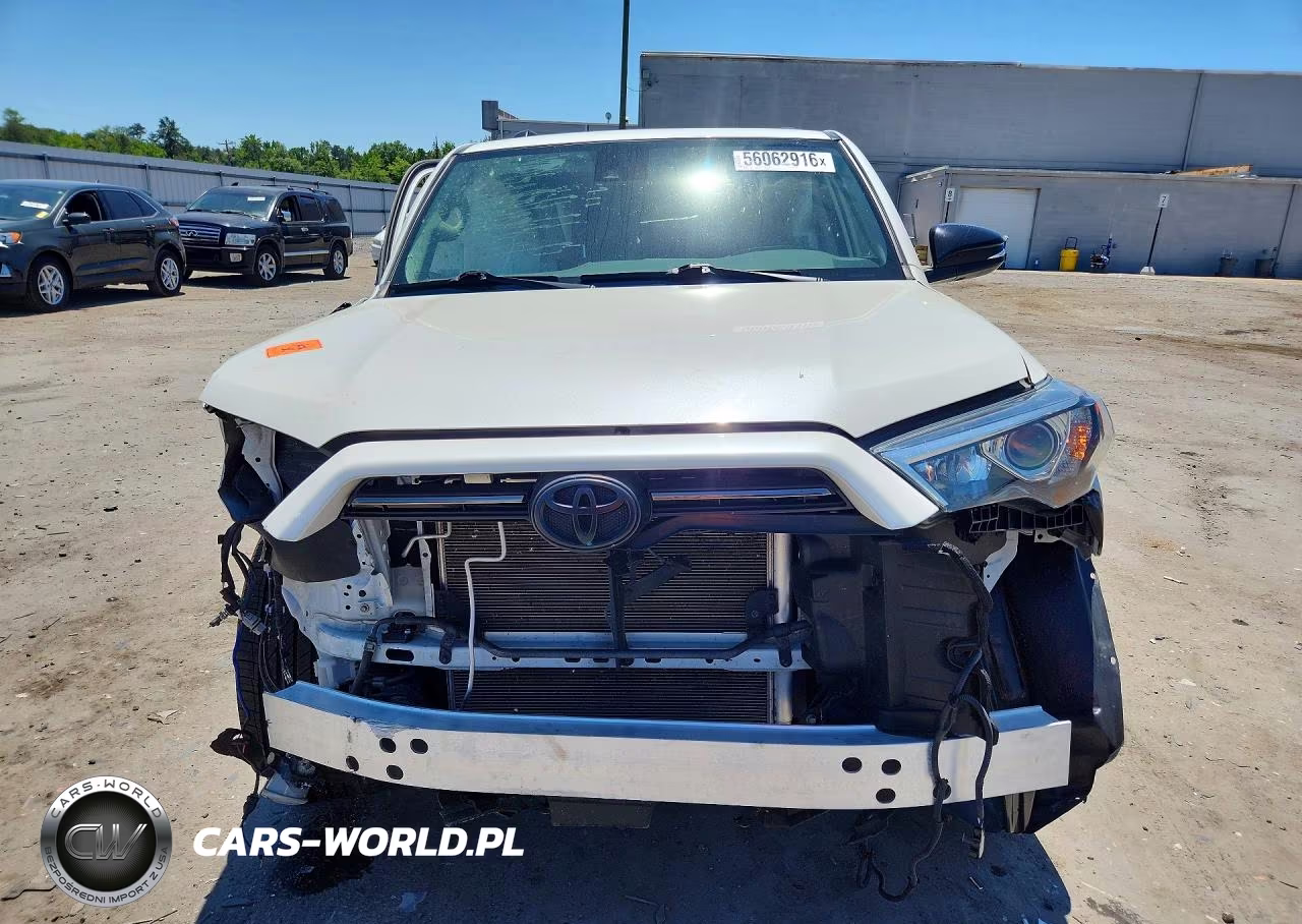 2020 Toyota 4Runner Nightshade Edition VIN:JTEBU5JR6L5772786 - 5