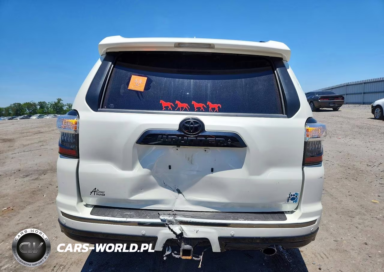 2020 Toyota 4Runner Nightshade Edition VIN:JTEBU5JR6L5772786 - 6